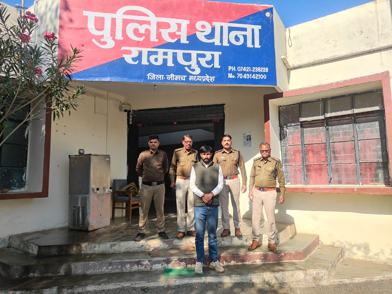 रेत माफिया विक्रम गुर्जर पर पुलिस का शिकंजा, भेजा गया जेल पढ़े पूरी खबर।