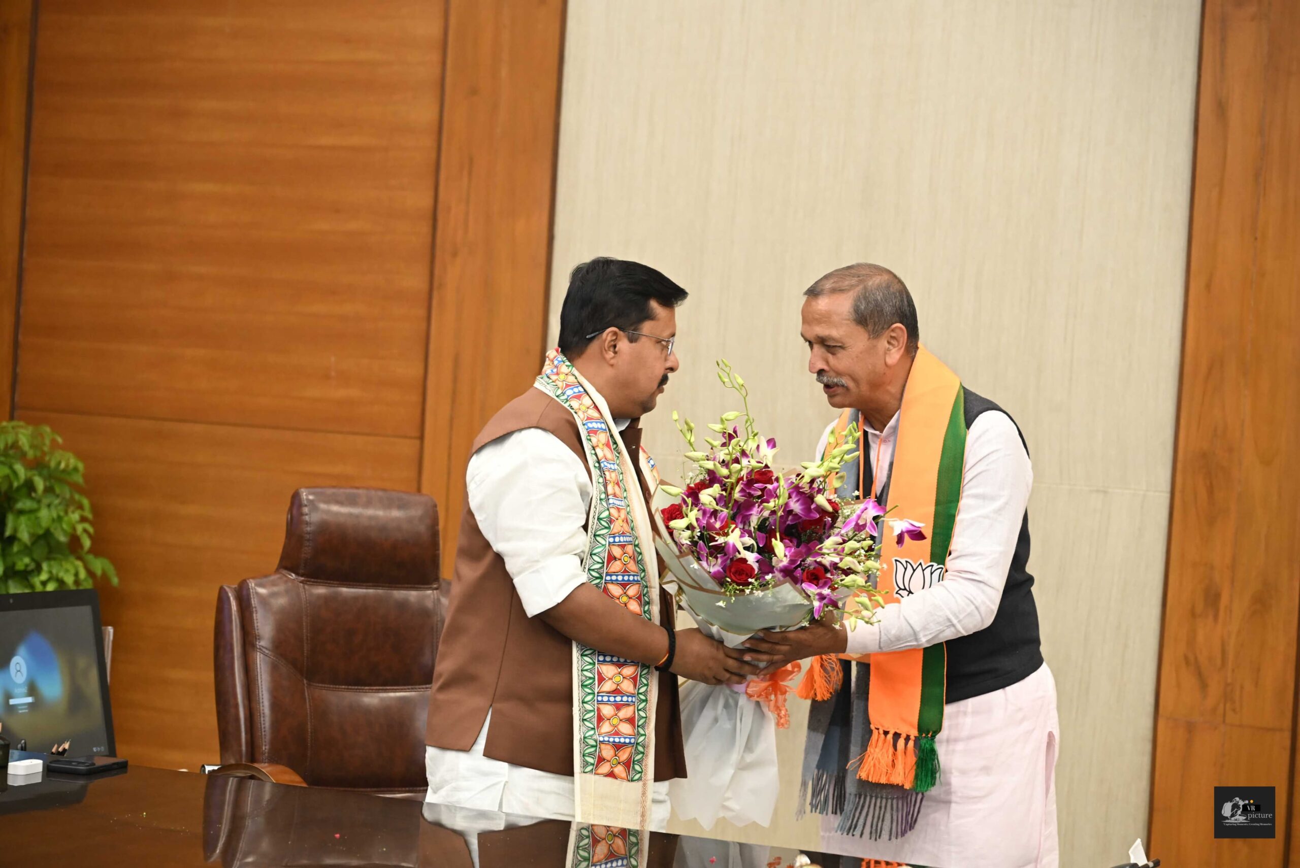 भाजपा को मिला नया नेतृत्व, मध्यप्रदेश शासन के पूर्व मंत्री व विधायक सखलेचा ने नवनिर्वाचित राष्ट्रीय अध्यक्ष नितिन नबीन को दी बधाई।